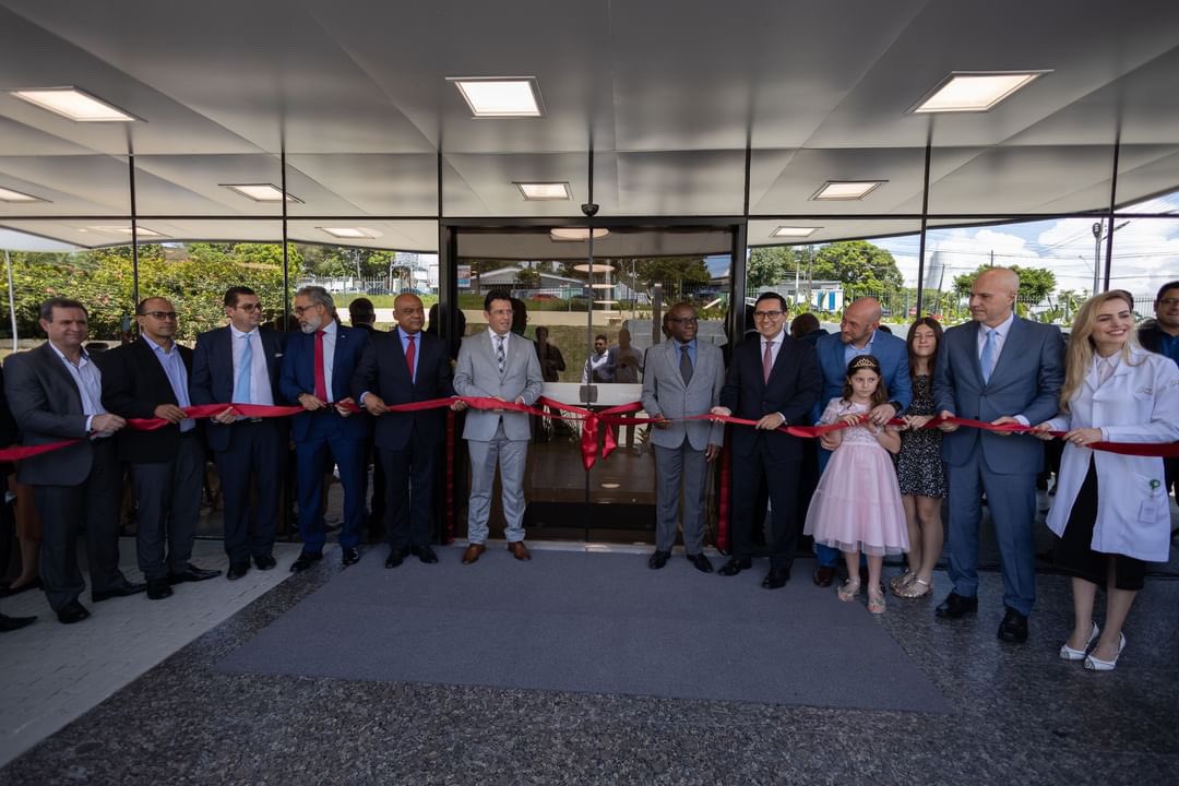HAManaus's tweet photo. Inauguramos hoje, o Centro Oncológico do Hospital Adventista de Manaus, o primeiro pronto-socorro oncológico da cidade. Refletindo nosso compromisso com saúde e o cuidado que inspira vida. Ebenézer: até aqui nos ajudou o Senhor.

#centrooncológico #hospitaladventistademanaus https://t.co/bMAxpxRGdd