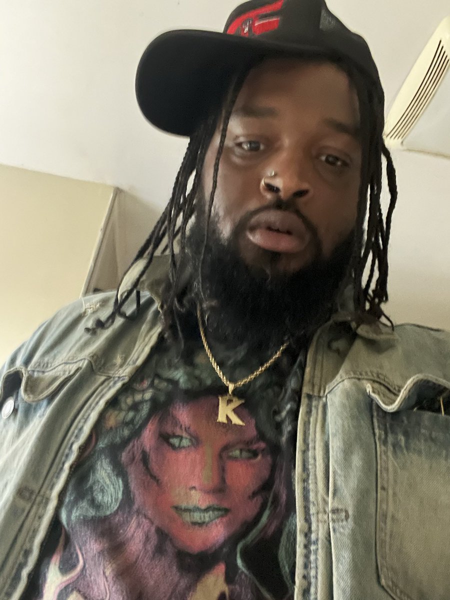 xkolbyxx's tweet photo. @theblacktongue @the64thfloor @SANDfuckinTOAST 64MADNESS 6/14 LIVE IN TROY, NY

TIX: https://t.co/PyKS39L6XS

SEE YALL THERE 🥷6️⃣4️⃣🗽🦅🏟️ https://t.co/7HYASRIyHB