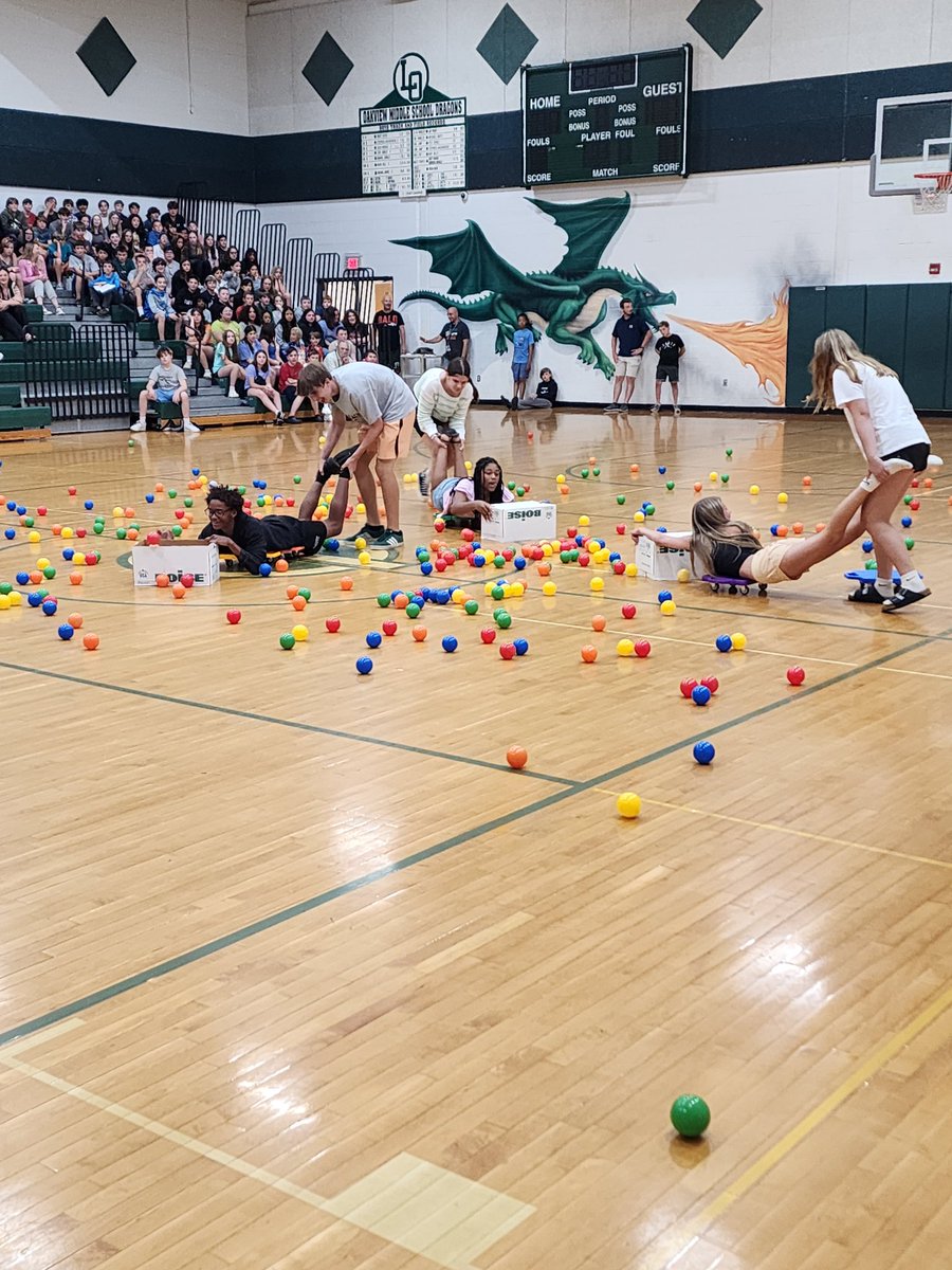 Sarah Weingartz tweet media