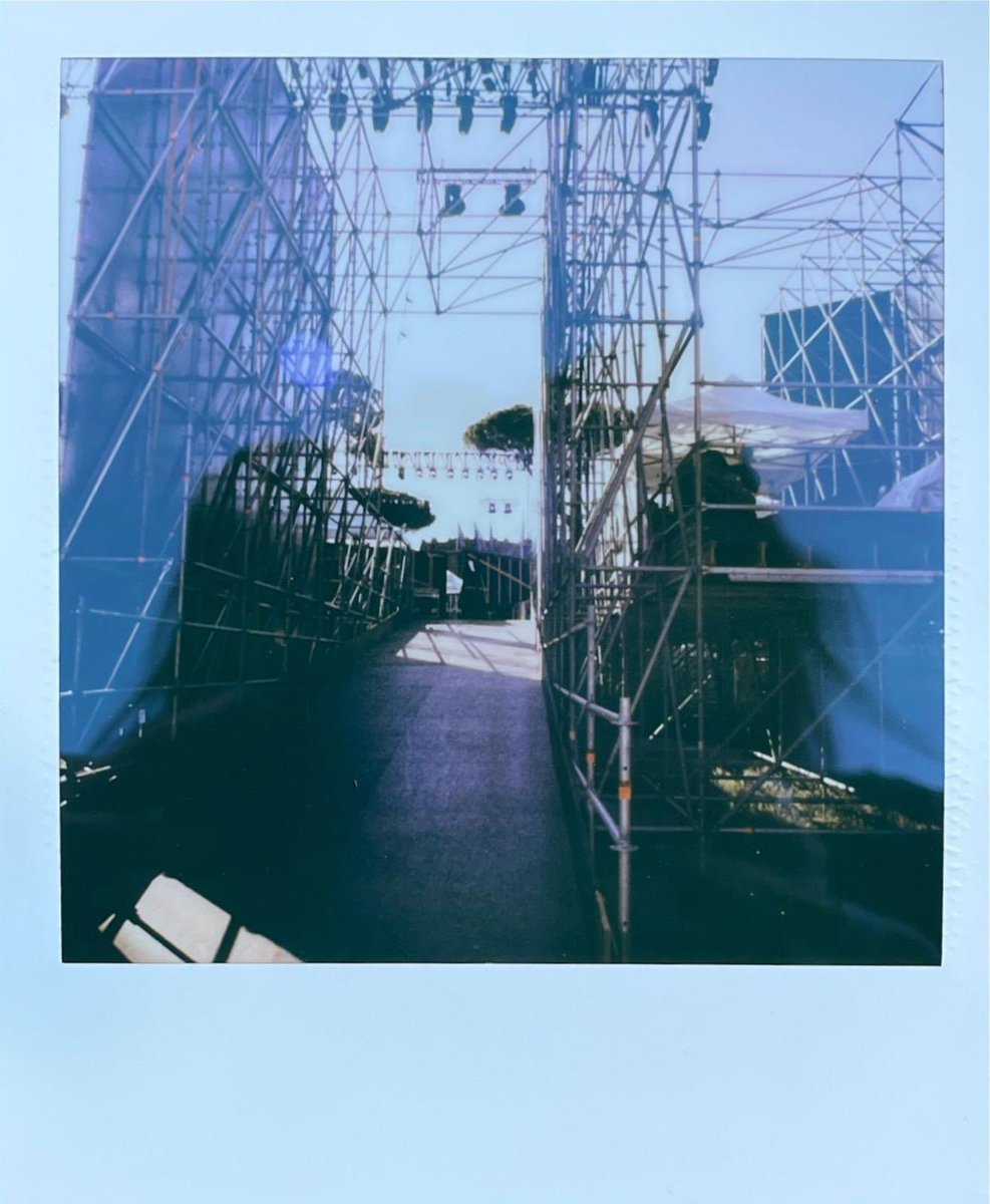 OrnellaVanoni's tweet photo. Ci vediamo tra poco alle Terme di Caracalla di Roma per SENZA FINE.
Credito: @EFuksas 

#ornellavanoni #senzafine #live #concertoevento #assoconcerti @rtl1025 @TicketOneIT @officialFandP @ColorSoundLive https://t.co/7axEmEsvls