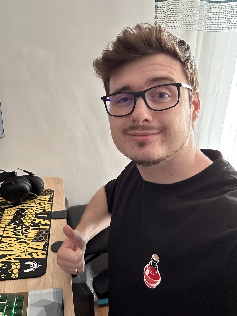 Alex_Suriplay's tweet photo. C'est l'heure de casteeeeeeeeeer du Overwatch 🔥

@Sovereigns_GG 🆚 Twisted Minds 

GOGOGO SOVEREIGNS POUR LE TOP 8 !

#TakeTheTrone

⬇️⬇️ https://t.co/gZutwoaHKw
