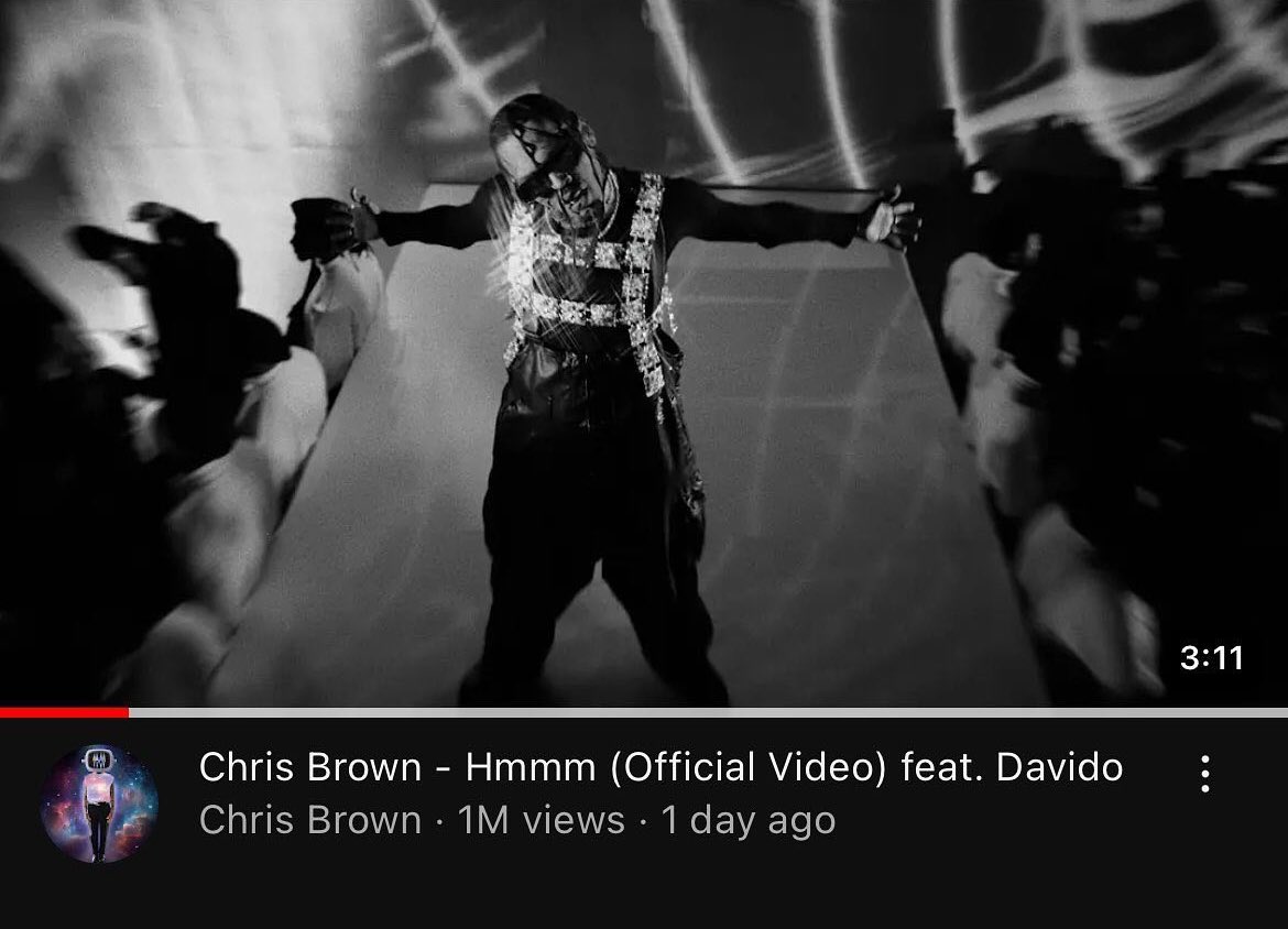 mayorzee7's tweet image. Real Definition of Work Smart 😂🧏🏻‍♂️🏆
@chrisbrown🐐 X @davido 🐐
#Active #30BG #Bombadier
😈🌎🔊🎵💣👑1️⃣🏆