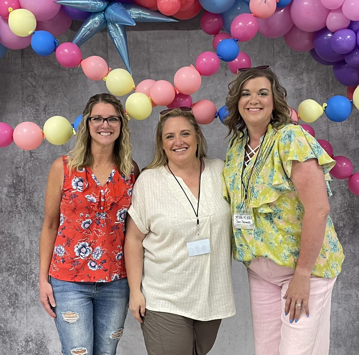 jlthompson26's tweet photo. Spending my day learning with @MrsEmmerling1 and @HollarsHarris2 at the Spark Summit! Summer canโt stop this team from taking our teaching to New Heights! #LovedAtHarris #1GC #Spark24 https://t.co/I6vYttQ2GA