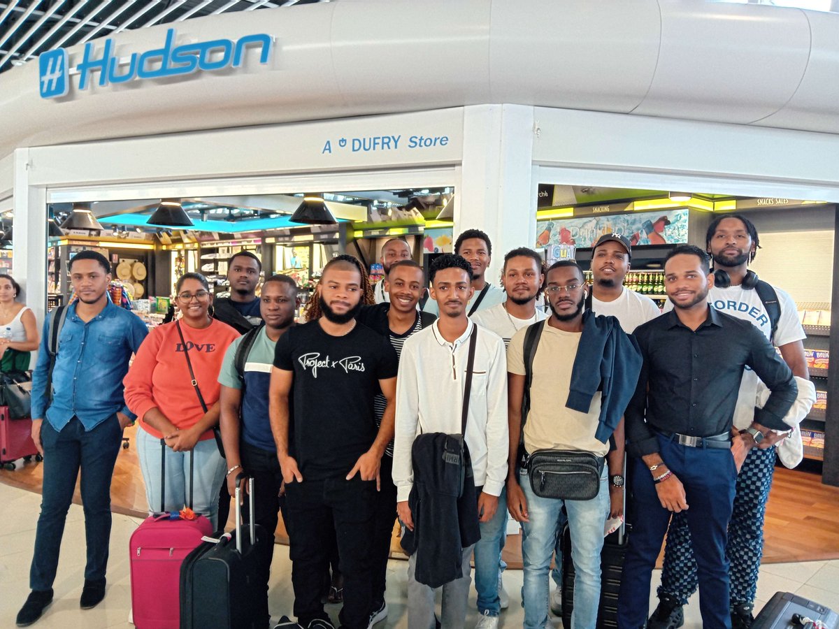 GretaGuad's tweet image. JOURNÉES NATIONALES MIAGE

Nos étudiants de Master 1 MIAGE ont participé aux JNM qui se sont déroulées du 22 au 24 mai 2024 à Orléans.

Au programme : conférences, ateliers, job dating et réseautage.

Une expérience inoubliable et pleine de découverte.

#GretaCFAGpe #JNM #MIAGE