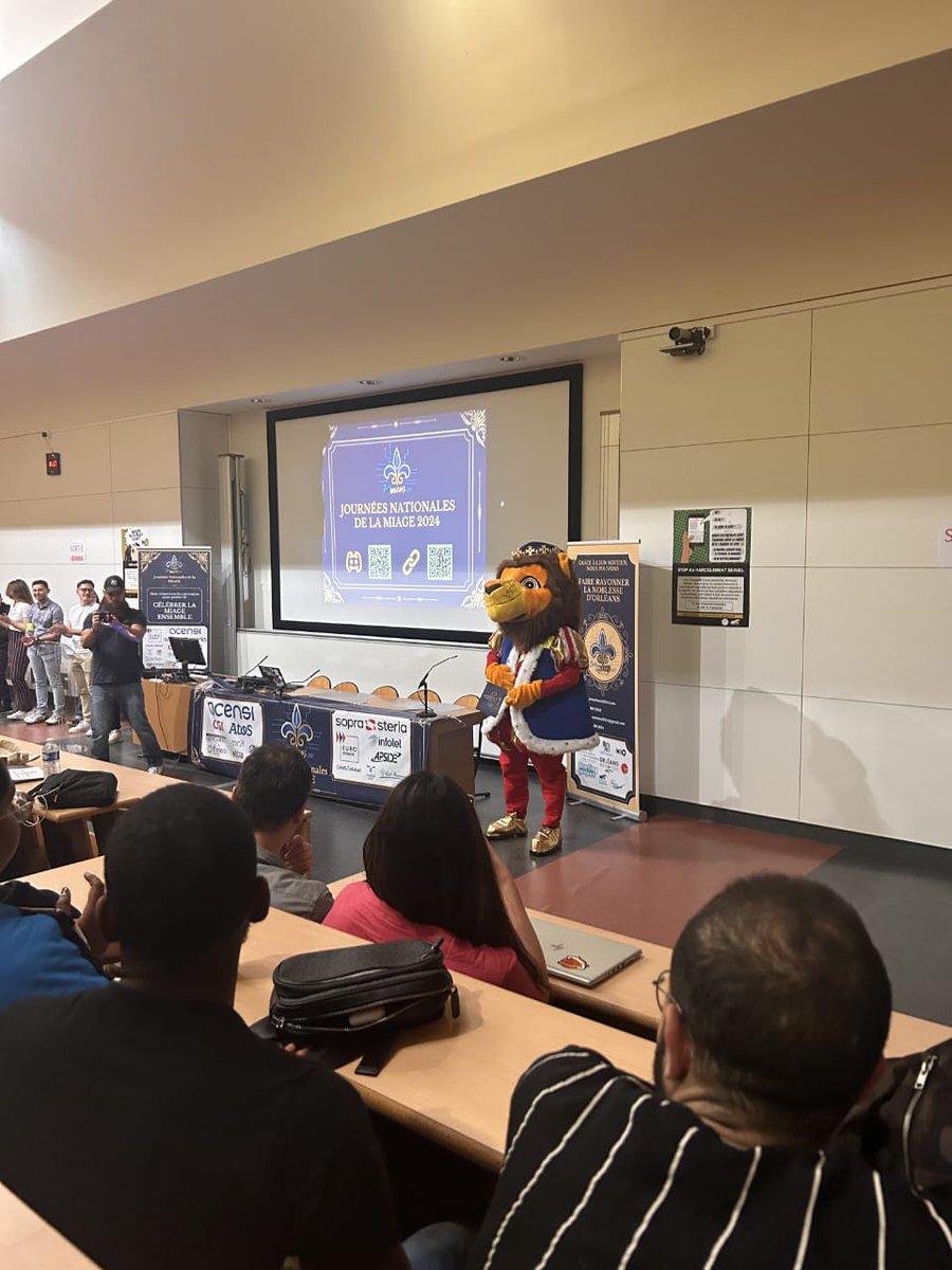 GretaGuad's tweet image. JOURNÉES NATIONALES MIAGE

Nos étudiants de Master 1 MIAGE ont participé aux JNM qui se sont déroulées du 22 au 24 mai 2024 à Orléans.

Au programme : conférences, ateliers, job dating et réseautage.

Une expérience inoubliable et pleine de découverte.

#GretaCFAGpe #JNM #MIAGE