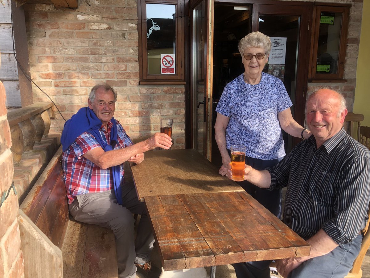 At the splendid Jim’s Cider Shack at Bere near Langport to celebrate Mary and Jim Lockyer’s triumph (with a lot of help from Chris and Rosie Smoldon) in the British Cider Championships at the ⁦<a href="/BathandWest/">Royal Bath and West</a>⁩. The supreme champ was Bere Cider’s Yarlington Mill. Just superb!