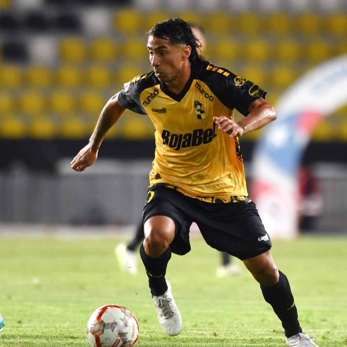 Desde Coquimbo Unido aseguran a <a href="/Deportes921/">Deportes en Agricultura</a> que la fecha límite para ejecutar la cláusula de salida de Luciano Cabral debiese ser el lunes de la próxima semana. Por el momento no ha llegado ninguna oferta de Colo-Colo y de ningún club.