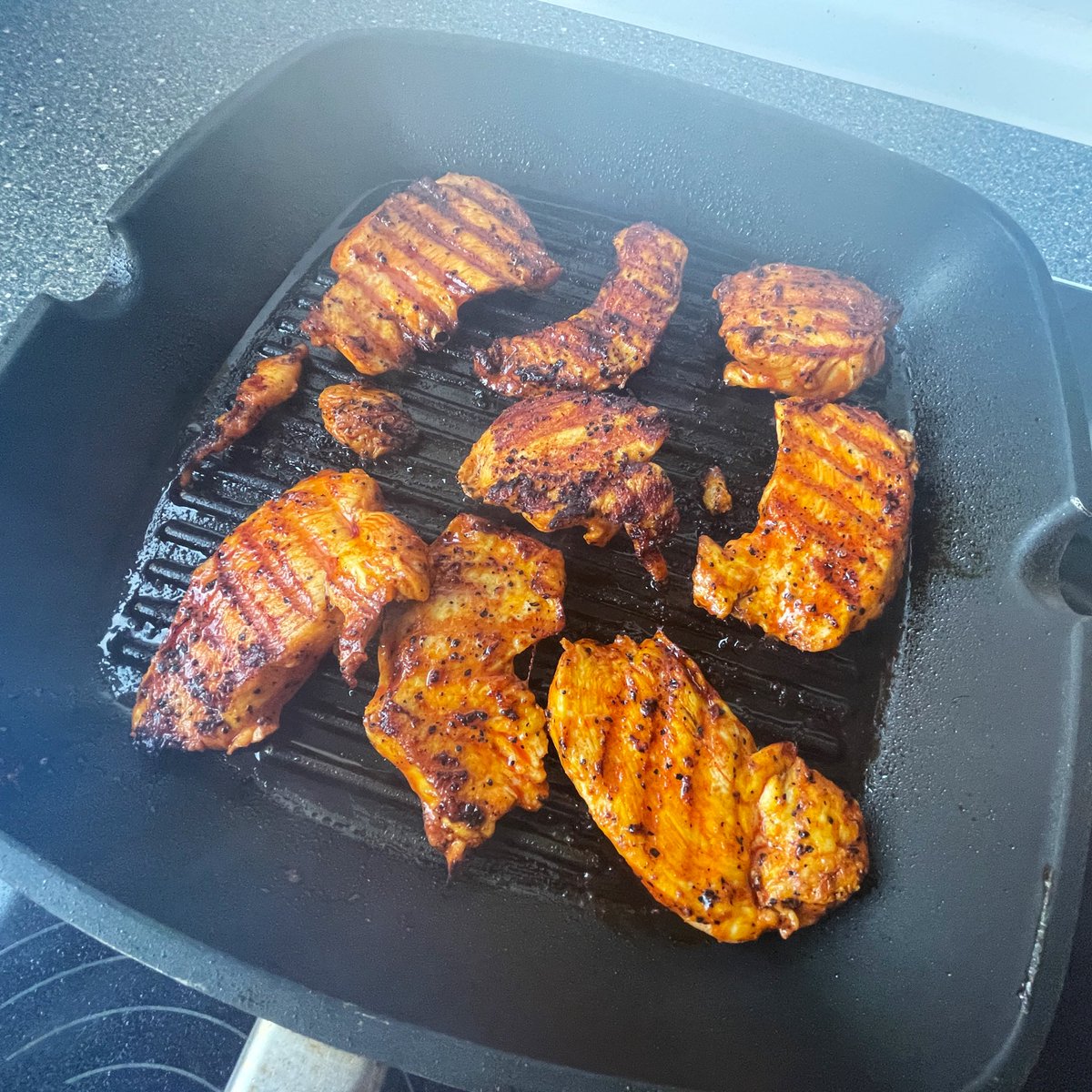 JayGuevara82's tweet photo. #Thrudheims very own #Chillie #Cheese #Chicken
#Dinner #HelsKitchem #FoodPorn #SubPorn #SandwichPorn https://t.co/T2darV0gIA