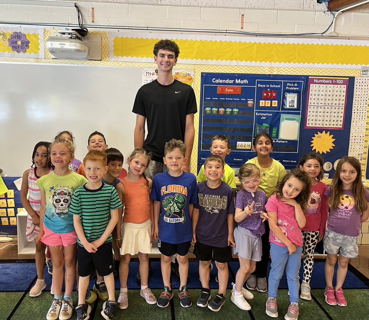 Boutwell36's tweet photo. We had a special guest today! Matthew Breen a junior from Shawsheen Tech came and read a story to some kindergarten students! He was quite the celebrity. Our students can’t wait to watch him play basketball in the future! @shawtech_sports @shawsheenhoops @shawtech_hs https://t.co/jyVksFQTL3