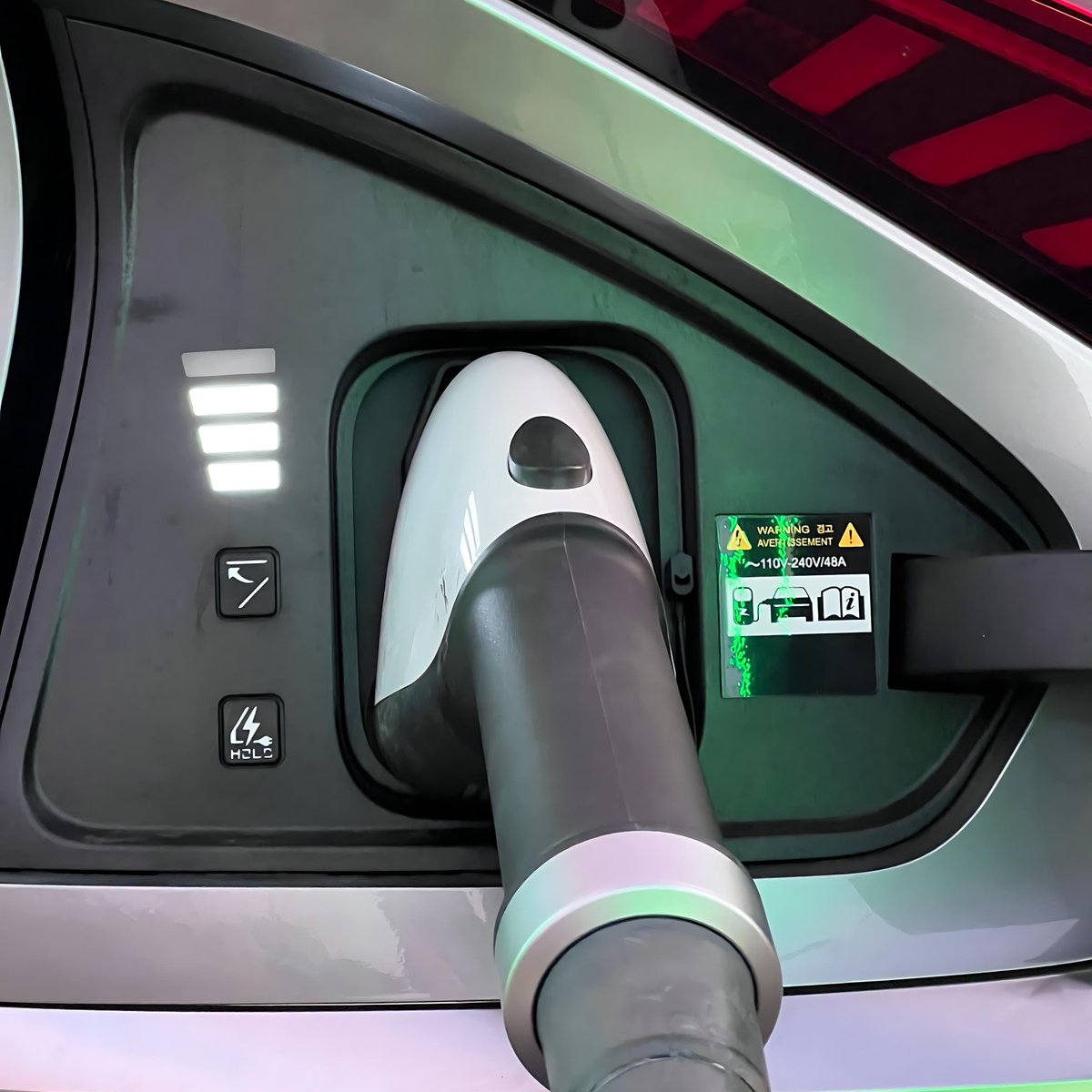 EV Universe tweet media