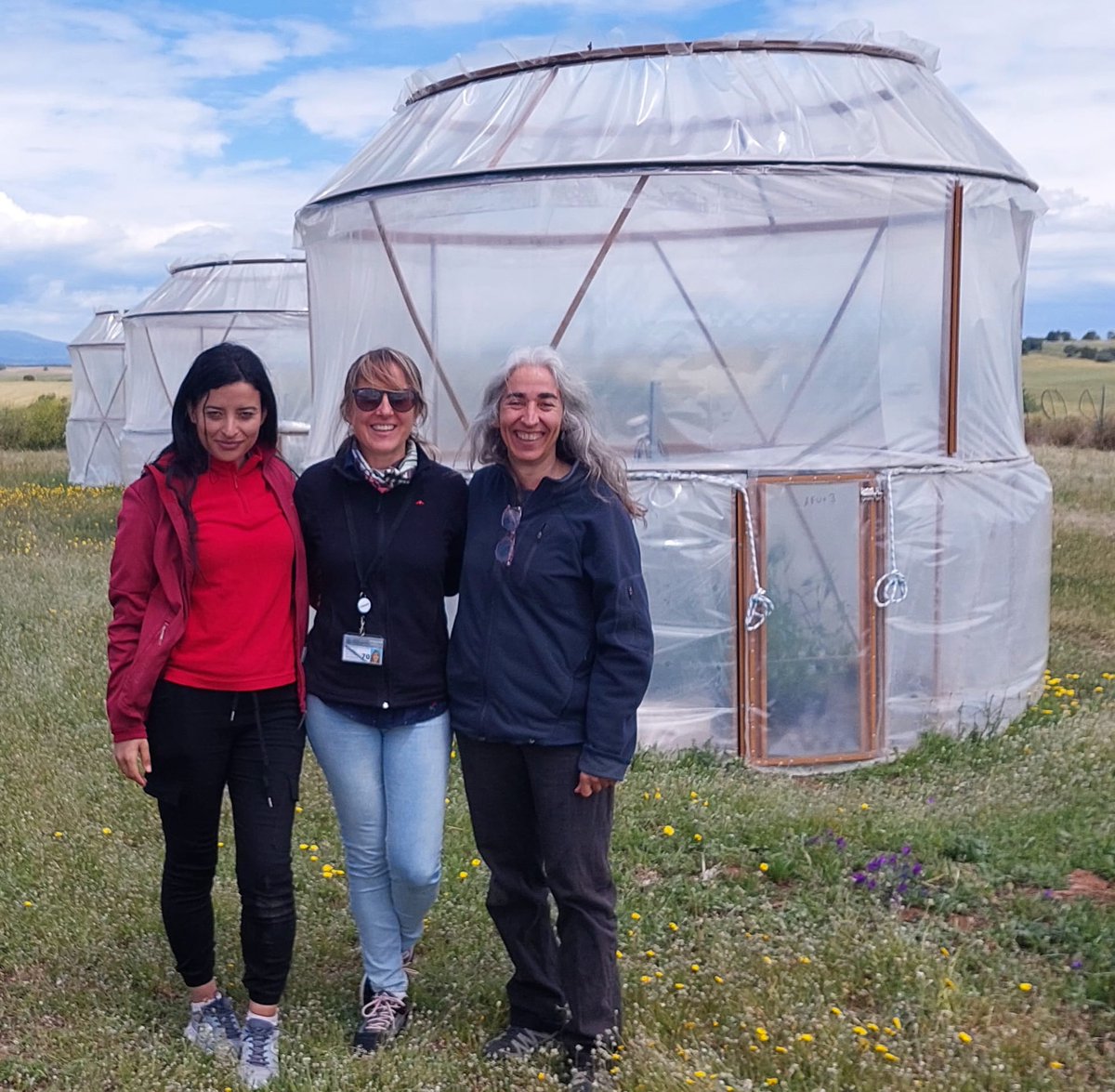 FAUBA_Internac's tweet photo. Nuestra docente Analía Menendez participó en una estancia de investigación en el CIEMAT 🇪🇸 gracias al programa #UBAINTDocentes
Explorar, aprender y colaborar para impulsar la #Sostenibilidad y la #Innovación agrícola. Juntos, cultivamos el futuro 🌱#CienciaEnAcción #orgulloFAUBA https://t.co/0WnxiRx3SV