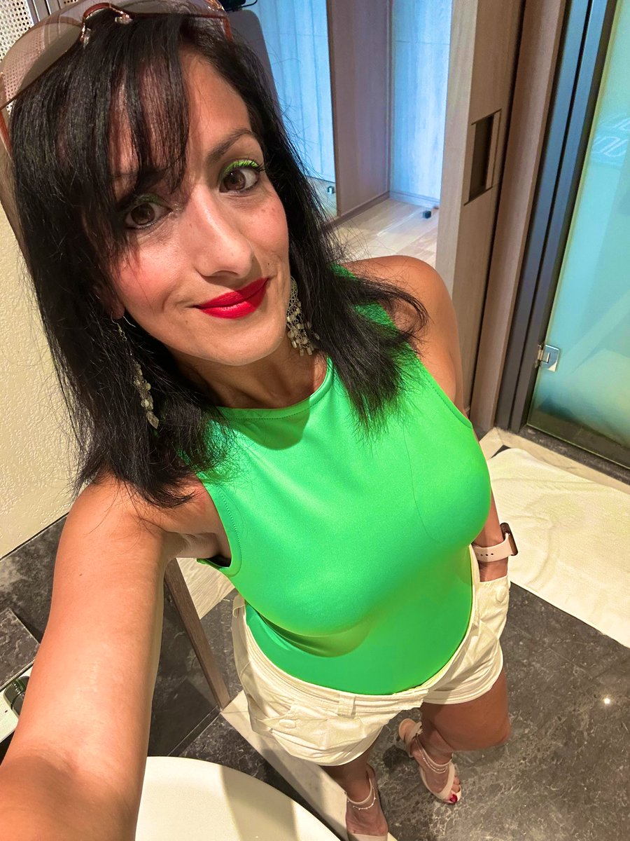 ravbillan's tweet image. #OutOut 💚🇨🇾🌴