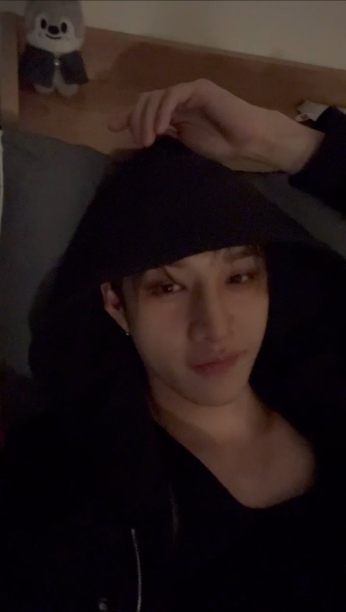 OH HE KNOWS HE'S FINE