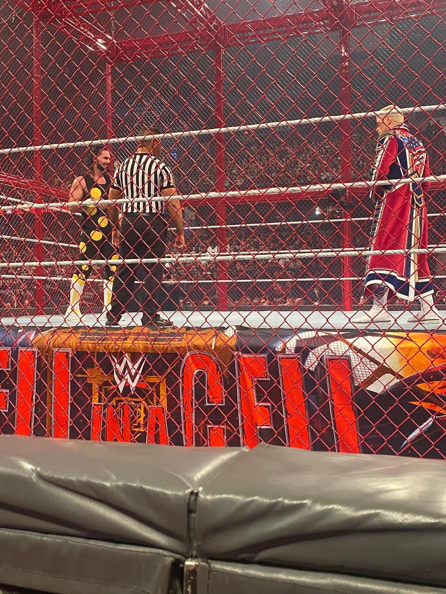 Finchmasterflx3's tweet photo. 2 years ago I was front row for this epic match between @CodyRhodes and @WWERollins . Forever in my brain. #wwe #codyrhodes #sethrollins #HITC #prowrestling #wrestling https://t.co/HFWNWRu3e9