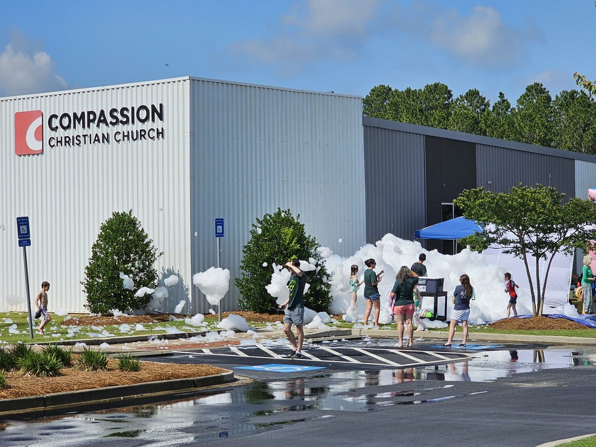 statesborofire's tweet photo. What an amazing morning at Compassion Christian Church's kids camp! Our firefighters had an absolute blast cooling off and joining in on the fun with everyone. 

Thank you for inviting us to be a part of such a great community gathering! https://t.co/1Ca7pvLCVt