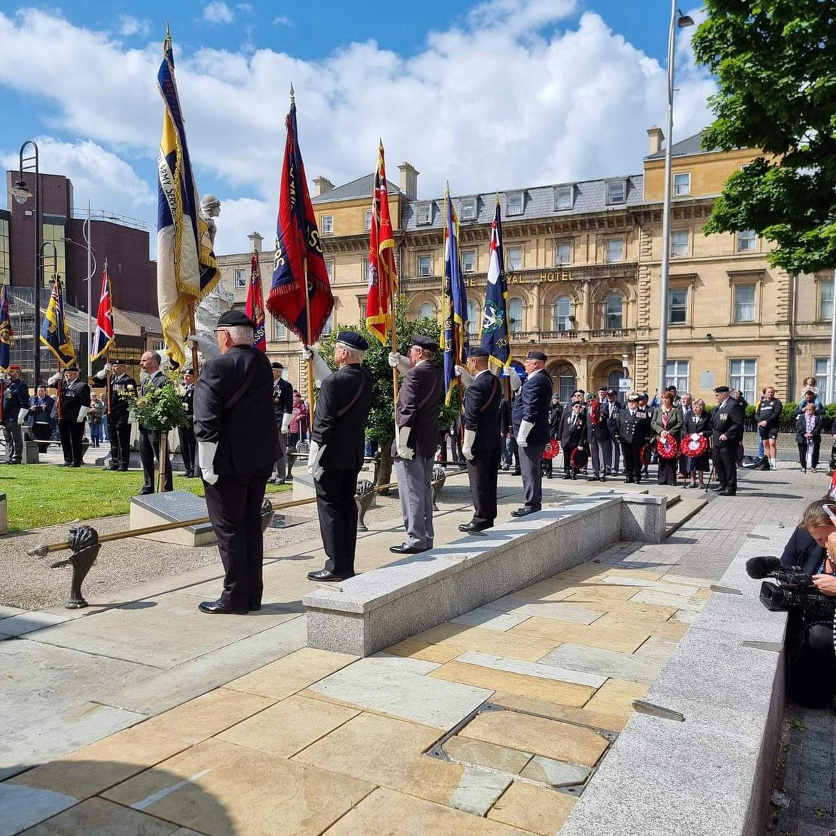 SmalesFish's tweet photo. What a fantastic #nationalfishandchipday!  Serving 100s of portions of Fish &amp; Chips in Hull City Centre in return for donations to @hull4heroes, a local charity supporting veterans in Hull &amp; East Yorks, as the day coincided with the commemorations of the 80th Anniversary of D-Day https://t.co/BYrGkPnWxJ