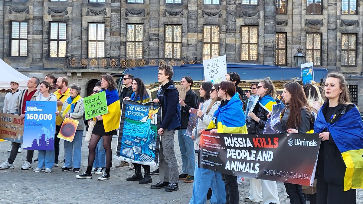 K_Parandii's tweet photo. One year since #russia's deliberate destruction of #Kakhovka dam, the largest case of #ecocide of modern times. The terrorist state should be held accountable and pay reparations for all of its crimes in #Ukraine.

#StopRussia #RussiaMustPay https://t.co/EH8EcP16zA