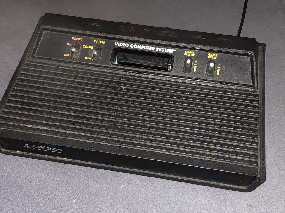 #RetroComputing Meetup <a href="/cbase/">c-base e.V.</a>
Freitag, 07.06. ab 19 Uhr
in der c-base, Rungestraße 20, 10179 Berlin

Offener #VintageComputing Stammtisch

Bei einem Getränk reden wir über Themen von #Zuse bis #Amiga, egal ob #Atari, #Commodore, #Apple oder #PDP8-#PDP11 - Hauptsache alte Rechner