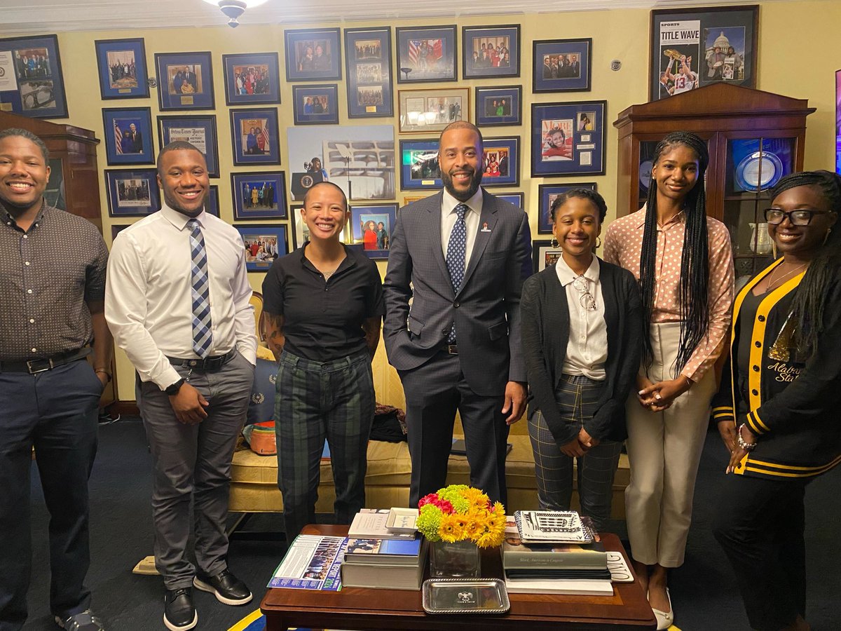 A_SolisMontero's tweet image. So many insightful meetings with our elected representatives and their staff today. Excited about the potential support for early care and education reforms! #EdLoCOnTheHill2024 #WeAreEdLoC”