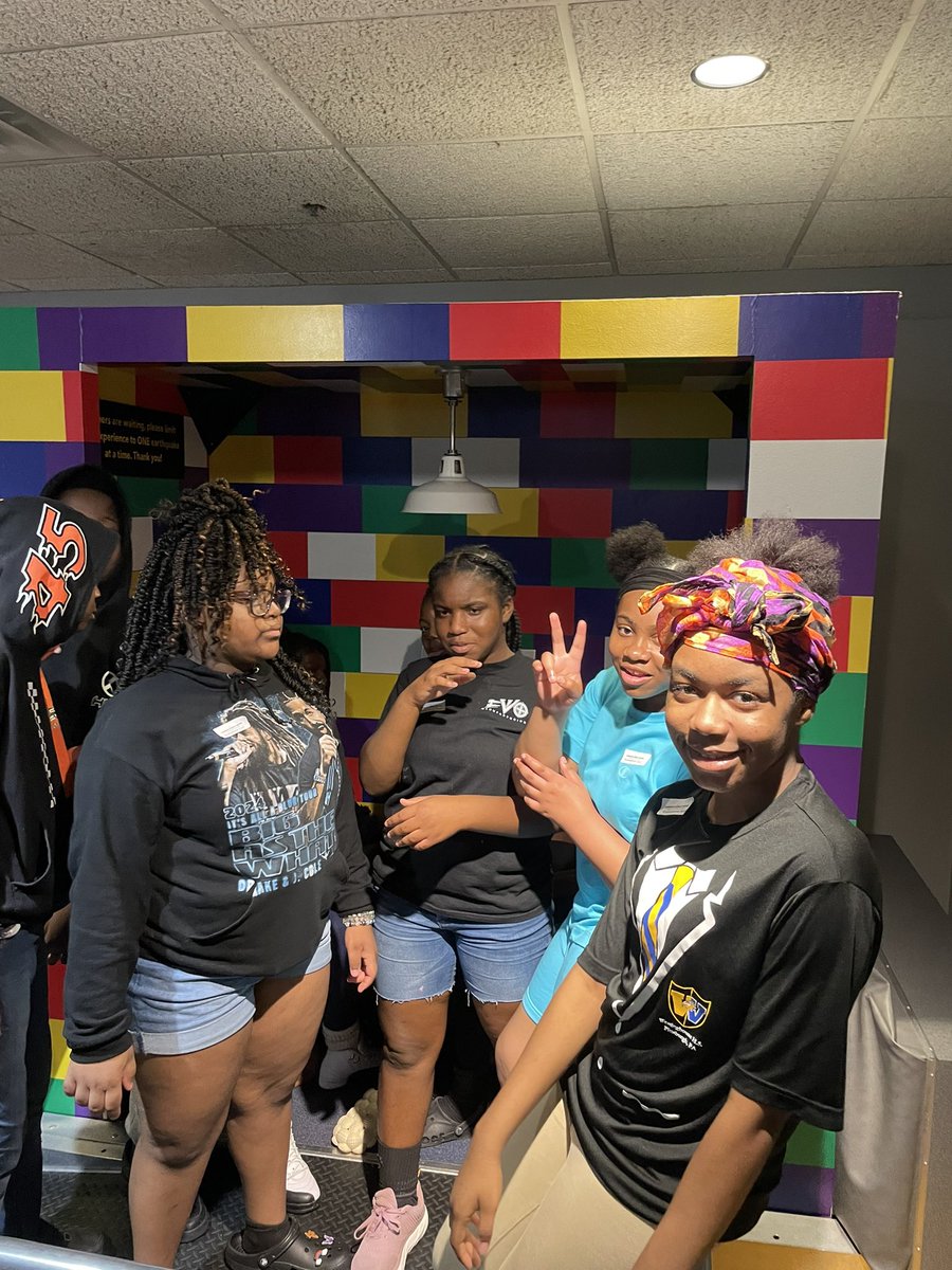 MrsCableReads's tweet image. Thank you to @KaminScienceCtr for the wonderful time today!
#westinghousebulldogs