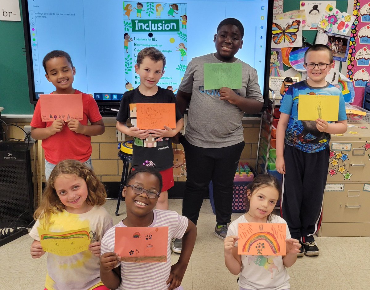 HTSD_YardHts's tweet photo. Aware Because We Care at YHS! @WeAreHTSD @HTSD_YardHts https://t.co/PdN37FPFYA