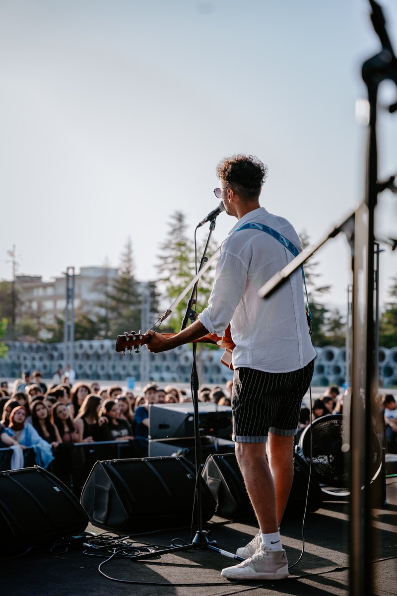 Live From Fest tweet media