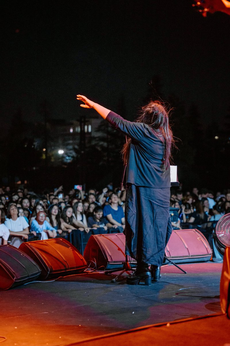 Live From Fest tweet media