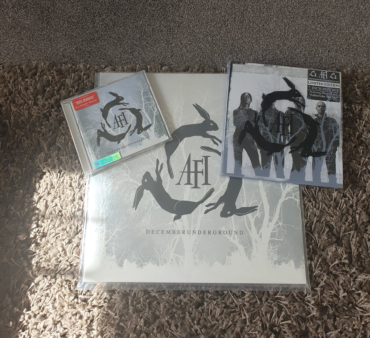 Andee_Dawson's tweet photo. @AFI Happy 18th! .. Favourite record, listen multiple times every day!!  #obsessed @AFI #decemberunderground 🔥🖤🏴󠁧󠁢󠁳󠁣󠁴󠁿 https://t.co/ABTm3Dx9fH