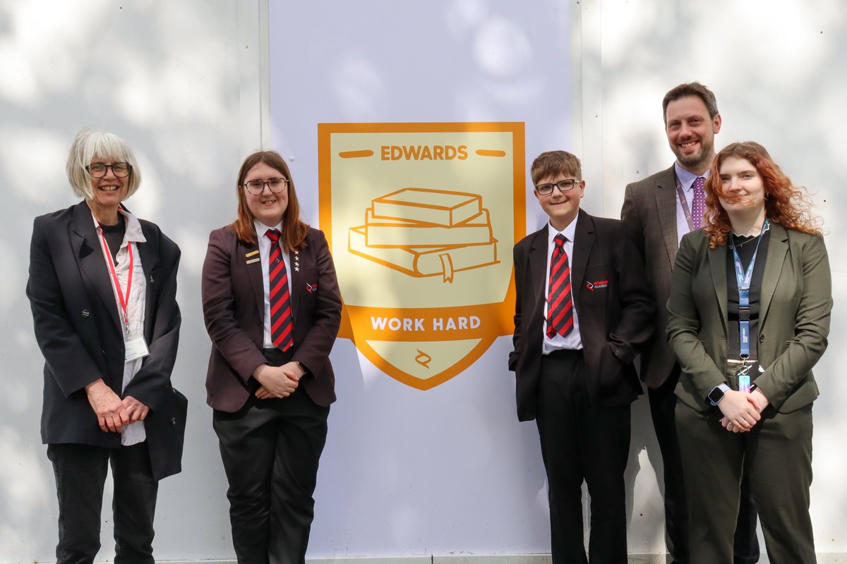HethersettAcad (@acadhethersett) on Twitter photo We welcomed Dr Anne Edwards, after whom our new Edwards House is named, to meet some Edwards House students, and to see the new design for the Edwards House shield! <a href="/InspirationEast/">Inspiration Trust</a> We welcomed Dr Anne Edwards, after whom our new Edwards House is named, to meet some Edwards House students, and to see the new design for the Edwards House shield! <a href="/InspirationEast/">Inspiration Trust</a>