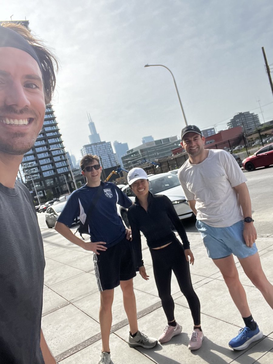 Pitch and Run Chicago tweet media