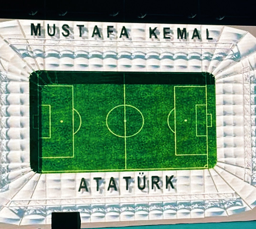 Ali Koç: "Seçildiğimiz takdirde, stadyumun üstünü bu şekilde dizayn edeceğiz."