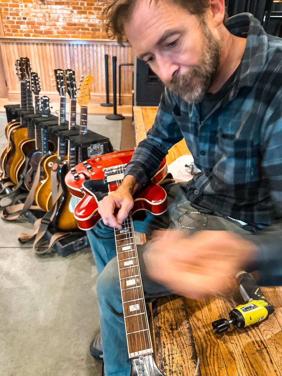 carbonleaf's tweet photo. It's #WorldStringChangeDay &amp; have we got some strings! This is a great time to give a shout-out to @DaddarioandCo- Their strings are KILLER and, in addition to guitar and bass, D'Addario has strings for ALL of Carter's gear (even fiddle, bouzouki and hurdy-gurdy!). Thx, D'Addario https://t.co/KGq4Kdmtxe