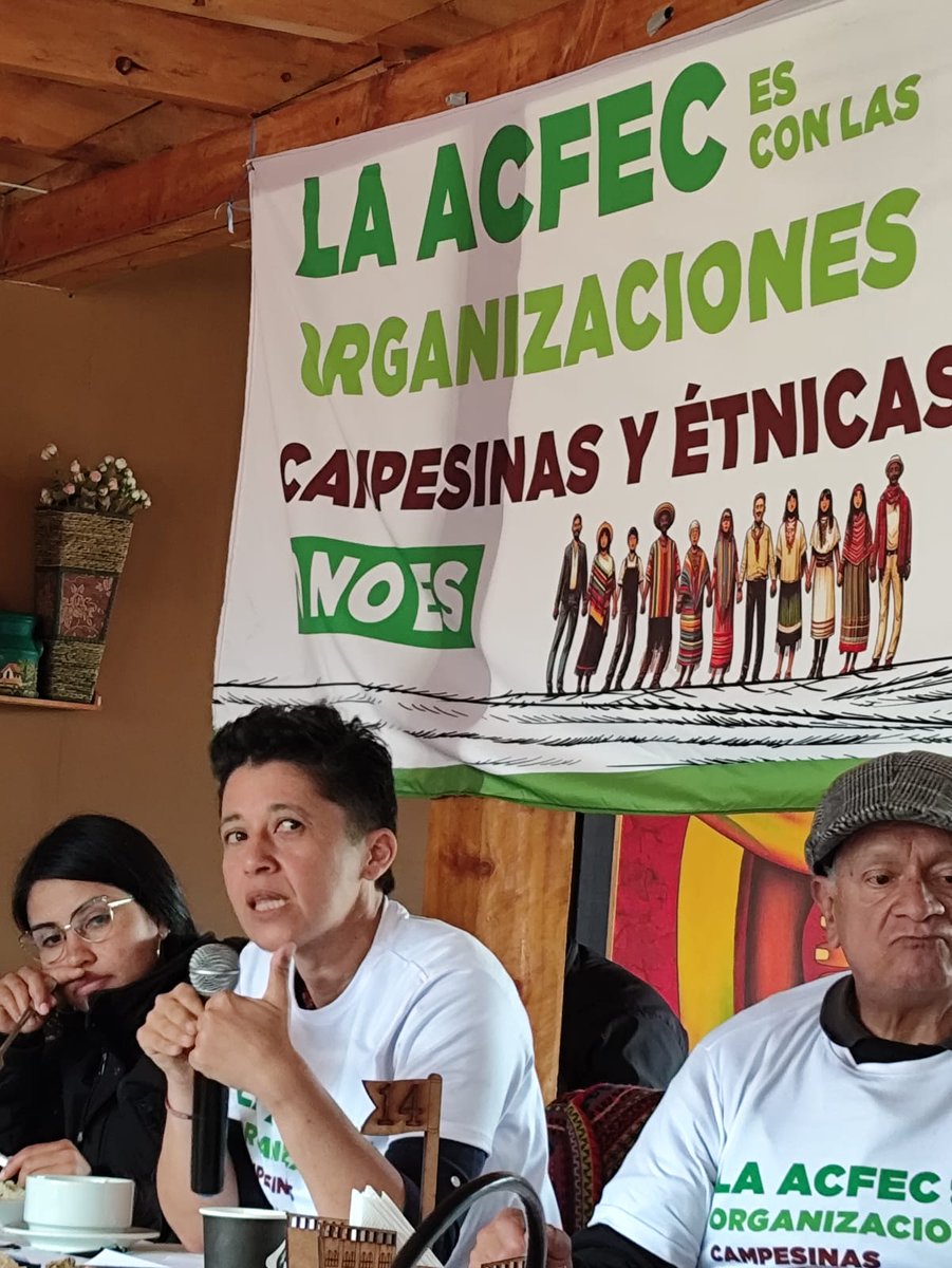 Mesa Ampliada ACFEC (@mesaacfec) on Twitter photo Nos encontramos en un espacio de interlocución entre el <a href="/MinAgricultura/">Min. de Agricultura</a> en el marco de la quinta Mesa Ampliada ACFEC en El Encano_Nariño abordando temas de orden nacional en materia de políticas , llegando a compromisos con el Viceministro de Agricultura <a href="/polivioleandro/">Polivio Leandro Rosales</a> Nos encontramos en un espacio de interlocución entre el <a href="/MinAgricultura/">Min. de Agricultura</a> en el marco de la quinta Mesa Ampliada ACFEC en El Encano_Nariño abordando temas de orden nacional en materia de políticas , llegando a compromisos con el Viceministro de Agricultura <a href="/polivioleandro/">Polivio Leandro Rosales</a>