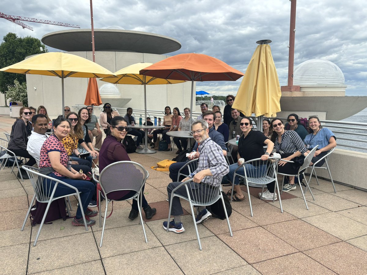 As always, so lovely to hang out with many <a href="/GLEONetwork/">GLEON</a> folks at #ASLO2024!