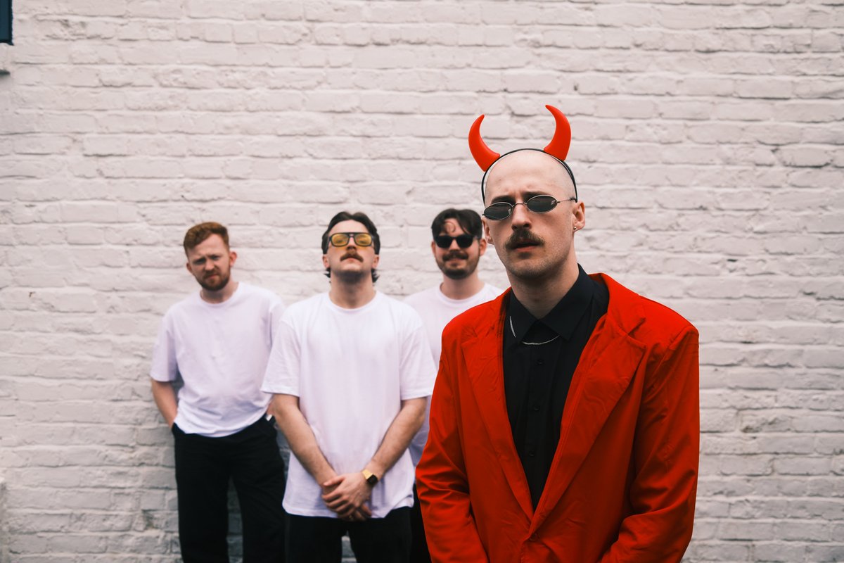 SUGAR ROULETTE (@sugarroulette) on Twitter photo Speak of the devil... Speak of the devil...