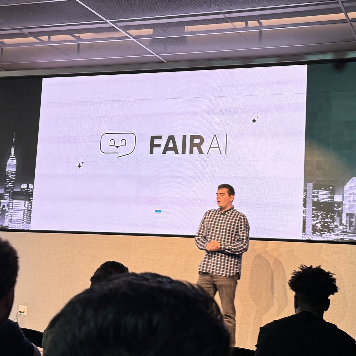 Pitching now <a href="/techstarsweb3/">Techstars Web3</a> #DemoDay it's <a href="/getFairAI/">FairAI</a>  are helping to discover the full potential of a democratized and truly open AI marketplace.