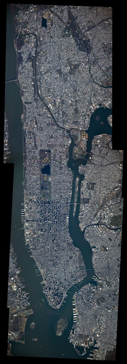 geoscentricos's tweet photo. Manhattan visto desde la Estación Espacial Internacional.
Fuente: Pinterest (NASA)
#mapas #satelite #Manhatan #geoscentricos #felizjueves https://t.co/AxNt9MmQkP
