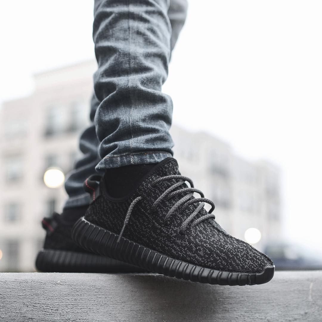 JustFreshKicks tweet media