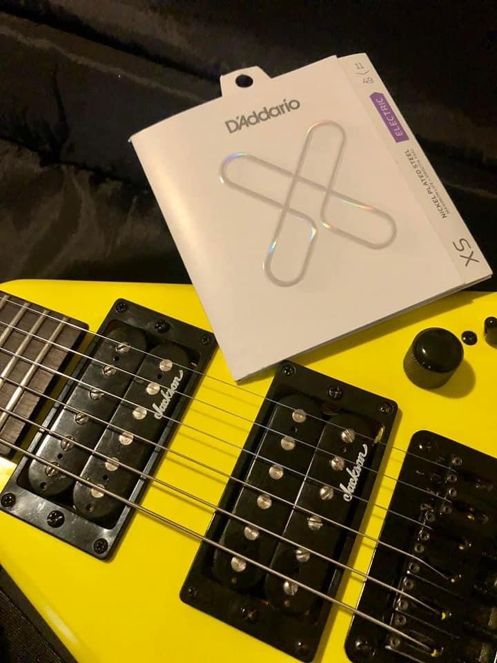 grimrockandroll's tweet photo. #WorldStringChangeDay is June 6th! To celebrate this I am rocking the D'addario XS Nickel coated 11-49 set on my Jackson! I switched from another brand and there is no looking back! Did yinz change your strings today? Might wanna try these!

@DaddarioandCo 
@JacksonGuitars https://t.co/fW0D6hyYkr