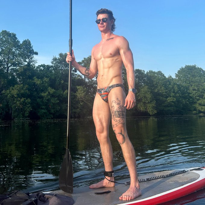 🐠lake day🐠 https://t.co/q1qChSrQym