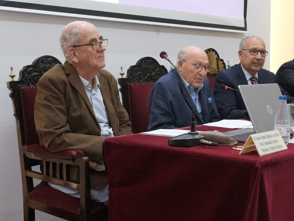 Ateneo de Sevilla tweet media