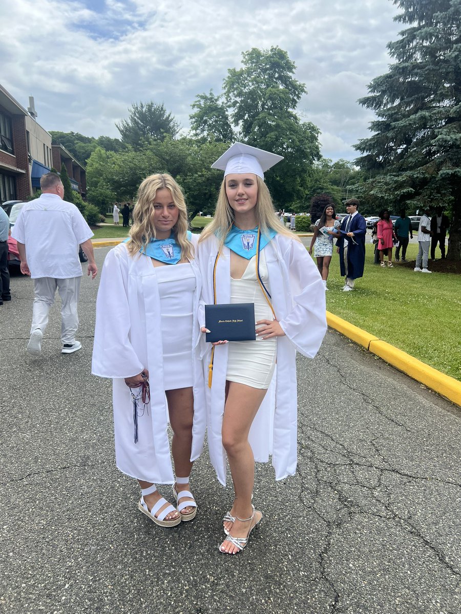 bvimbor11's tweet image. so bittersweet🥹🥹💙