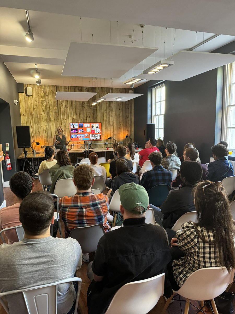 Design Swansea tweet media