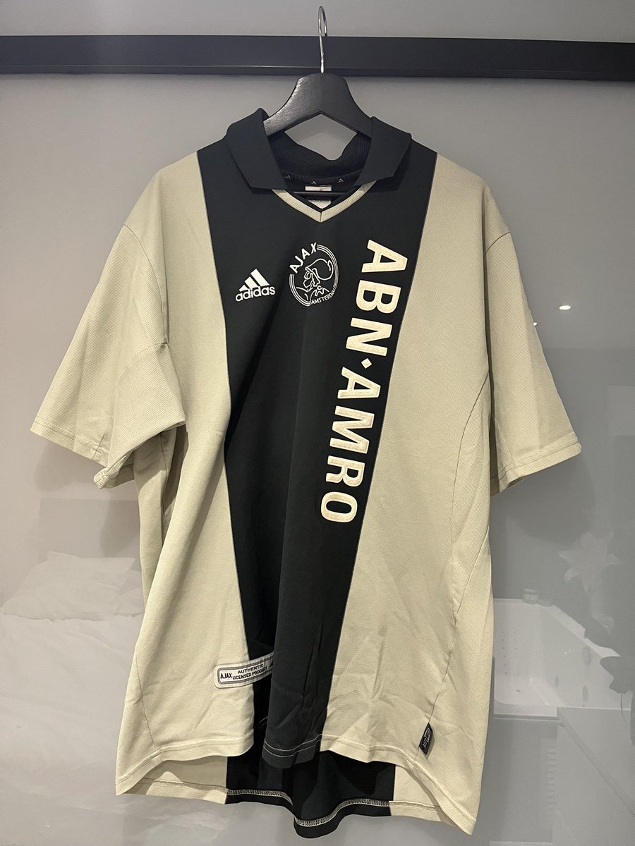 DutchKitHunter tweet media