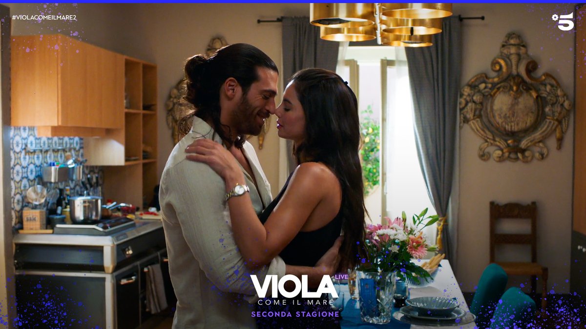 Finalmente il bacio che tutti aspettavamo!
❤️❤️❤️
#ViolaComeiIMare2 💜🌊💙
#FrancescaChillemi #CanYaman
<a href="/LuxVide/">Lux Vide</a> <a href="/MedInfinityIT/">Mediaset Infinity</a>