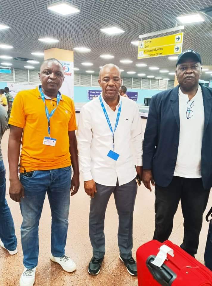 INFO MATCH
#CAMEROUN 🇨🇲 🆚 🇨🇻 #CAP_VERT

Le Commissaire du match désigné par la FIFA, M. ALOGO ONDO ABEKU Pedro est au Cameroun. Il a été accueilli à l'aéroport international de Yaoundé jeudi soir par le personnel de la #FECAFOOT.

📆 Samedi 8/06/2024
🕰️ 14H00