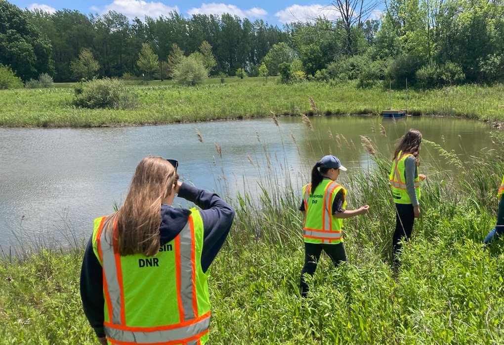 LexiLikesLakes's tweet photo. Today marks another anniversary at the Wisconsin Department of Natural Resources (DNR)! As I start my 3rd year of service, I have reflected on many things— from my professional growth, to how I will continue to look for ways to strengthen the MS4 Program. #municipalstormwater https://t.co/ZBL1X644Hc