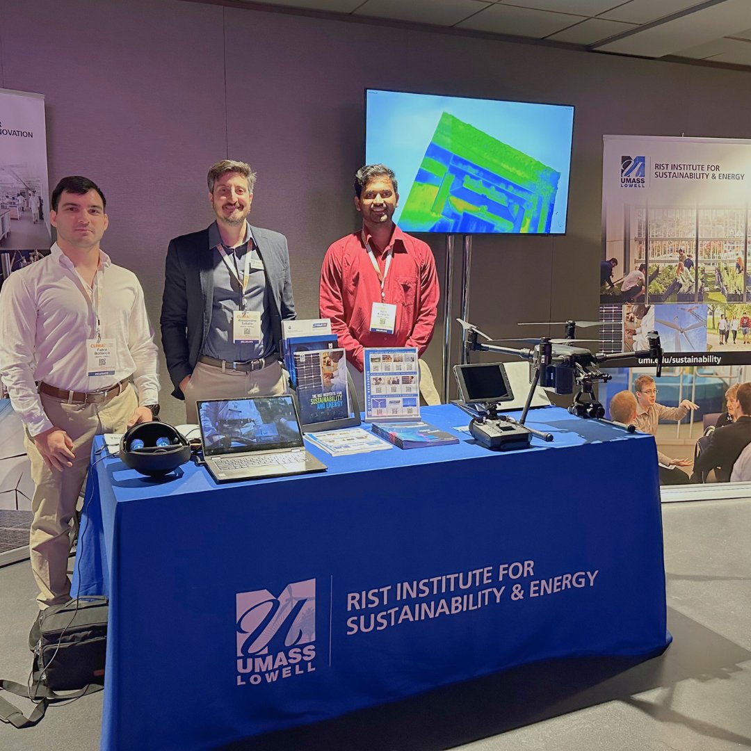 SustainableUML's tweet image. At @ClimaTechLive, @UMassLowell Professor Alessandro Sabato from @UMLEngineering &amp;amp; Ph.D students Nitin Kulkarni and Fabio Bottalico showcased how their #infrared camera #drone captures thermal images to create a map that helps us identify #heat loss in buildings. #climatechlive