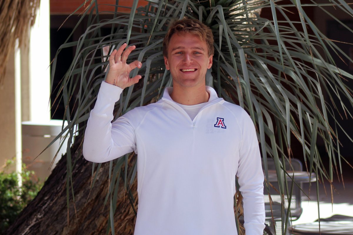 Congratulations to Noah Weaver, who won the Robie Gold Medal as one of the university's top graduating seniors!

Read more about Noah: bit.ly/3yYQ8R9