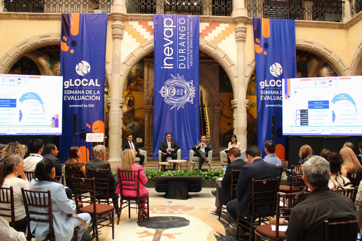 IMPLANDGO's tweet photo. 📊El Director del @IMPLANDGO, @ObielDgo  participó en el conversatorio de evaluación de políticas públicas organizado por el @inevap_dgo.
Representando al @DurangoCap, se unió al panel de expertos con el tema "Evaluación como motor de transformación" 
#gLOCAL2024 | #ImplanDgo https://t.co/jpe1UVTmVi